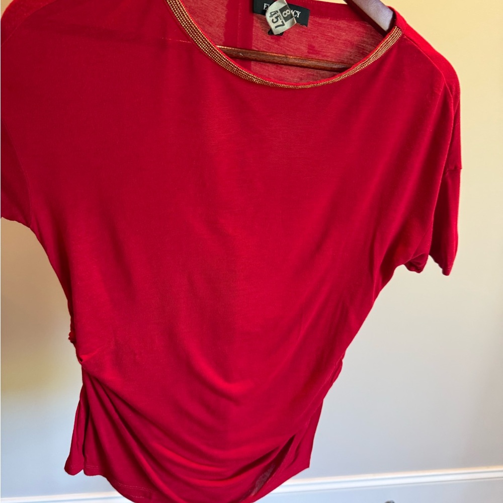 Ellen Tracy Red Ruched Short Sleeve T-Shirt